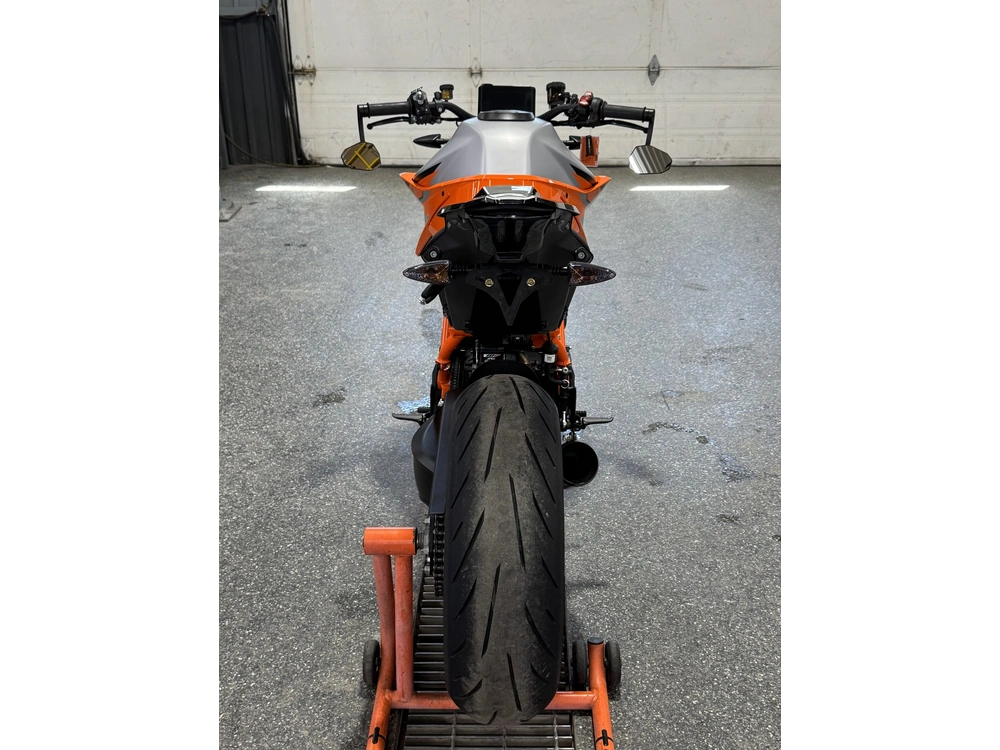 Ktm 1290 Superduke Evo R 2023 alt