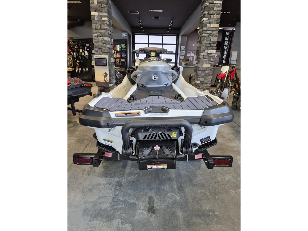 2026 Sea-doo Gtx Limited 325 (sound System) White Pearl (premium Color) alt