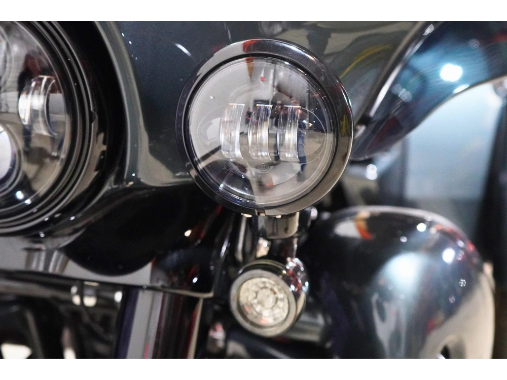 2025 Harley-davidson Flhtcutg Tri-glide Ultra alt
