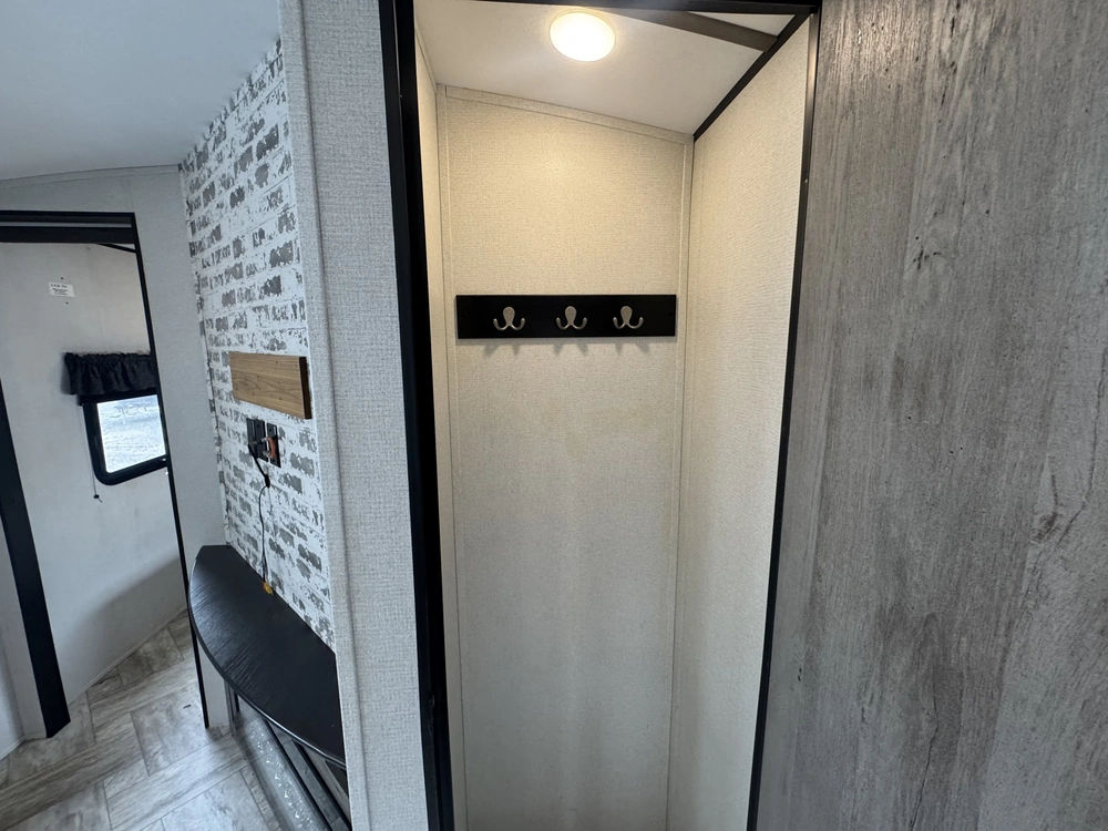 2021 Keystone Rv Springdale (tt) 295bh alt
