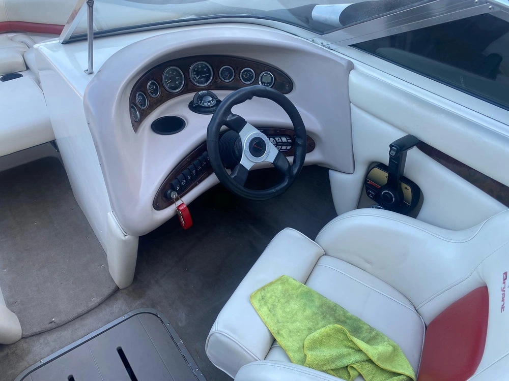 2001 Bryant Boats Inc 197 alt