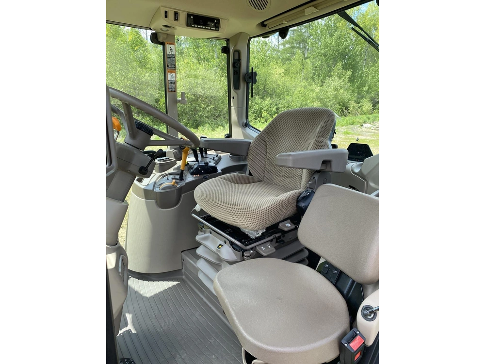 John Deere 6110m 2024 alt