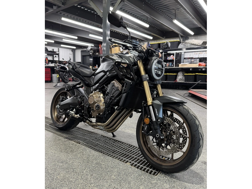 2021 Honda Cb650r alt