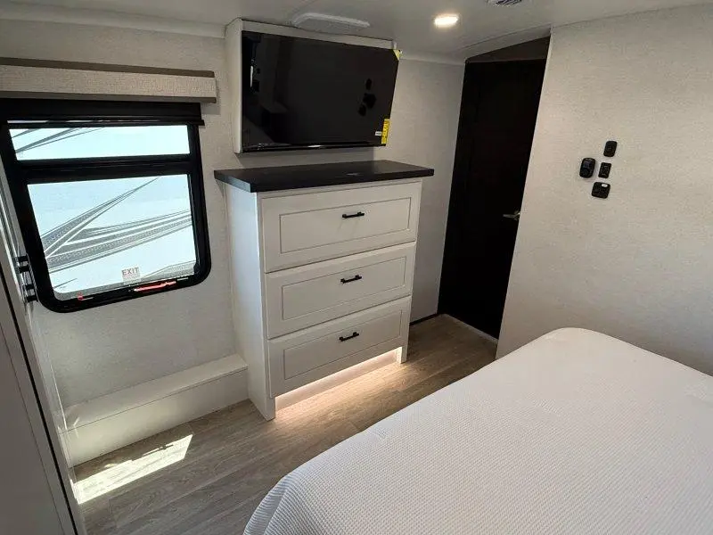 2027 Jayco Pinnacle