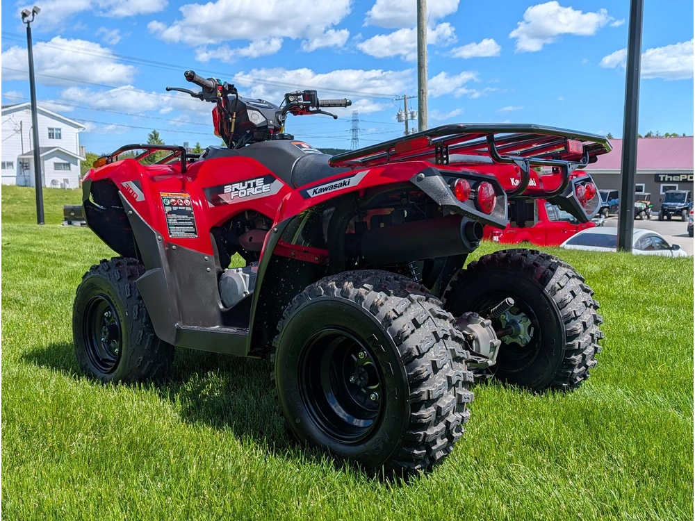 2026 Kawasaki Brute Force 300 Fi alt