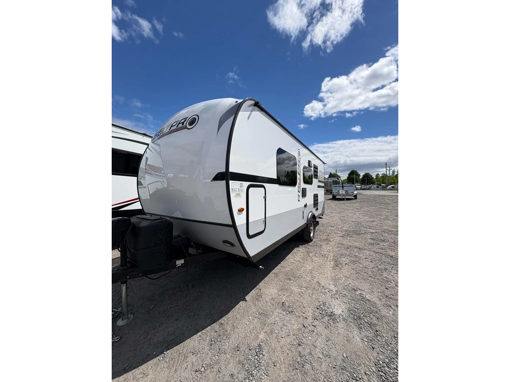2019 Rockwood G19fb alt