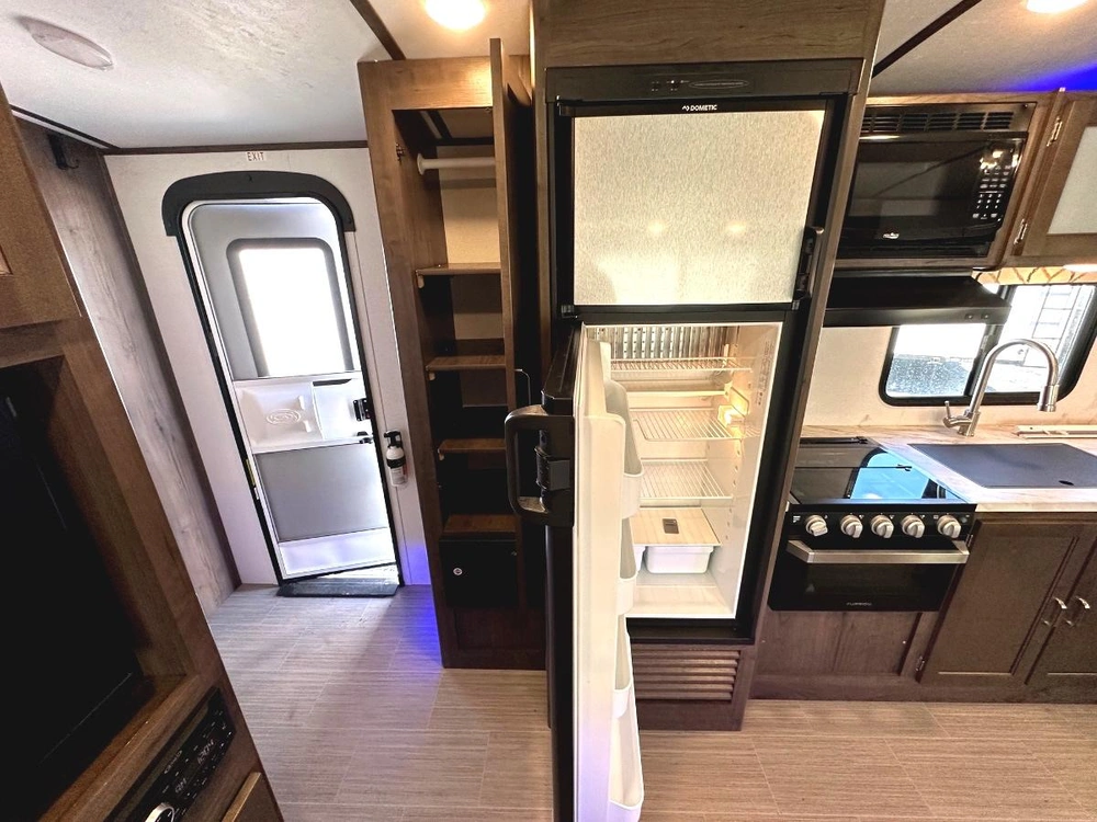 2020 Keystone Rv Passport Ultra-lite Gt Series 2521rl alt