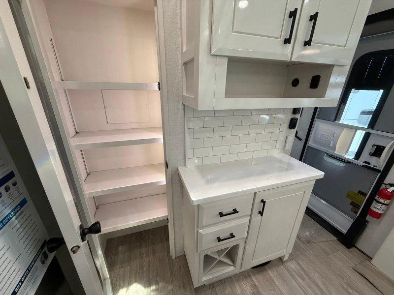 Jayco Pinnacle 32rlts 2027 alt
