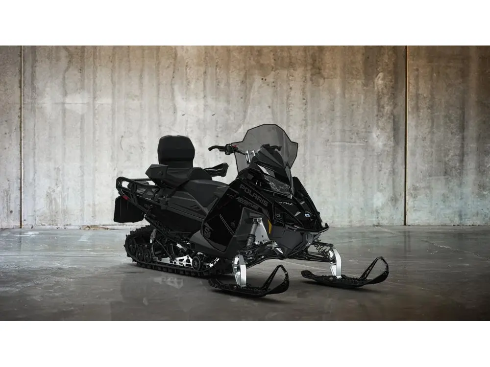 2027 Polaris S4 VOY ADV ULT BLACK