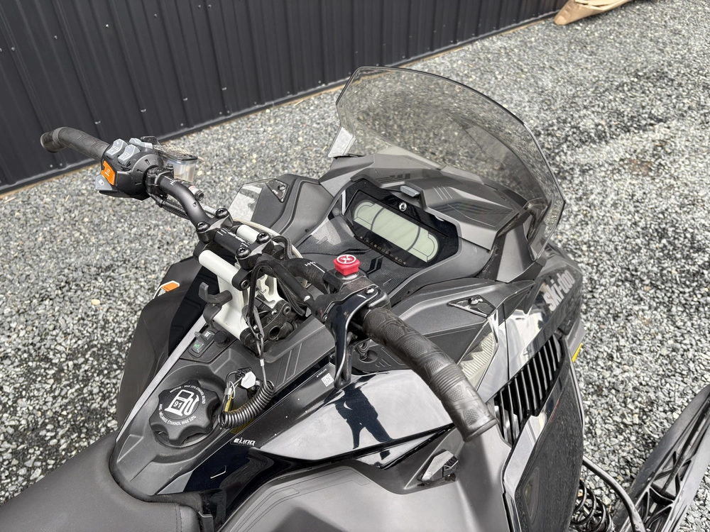 2023 Ski-doo Renegade X 900 Ace Turbo R Ripsaw 1.25" E.s. alt