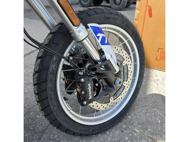 Moto Guzzi V85 TT 2027