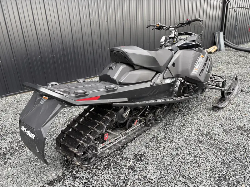 Ski-Doo RENEGADE X 900 ACE Turbo R RipSaw 1.25" E.S. 2023