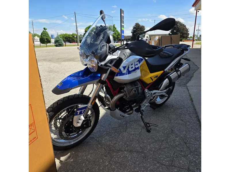 Moto Guzzi V85 TT 2027