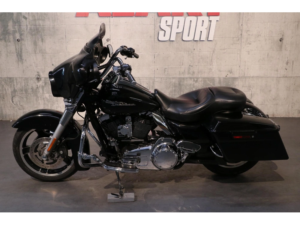 2010 Harley-davidson Street Glide Flhx alt