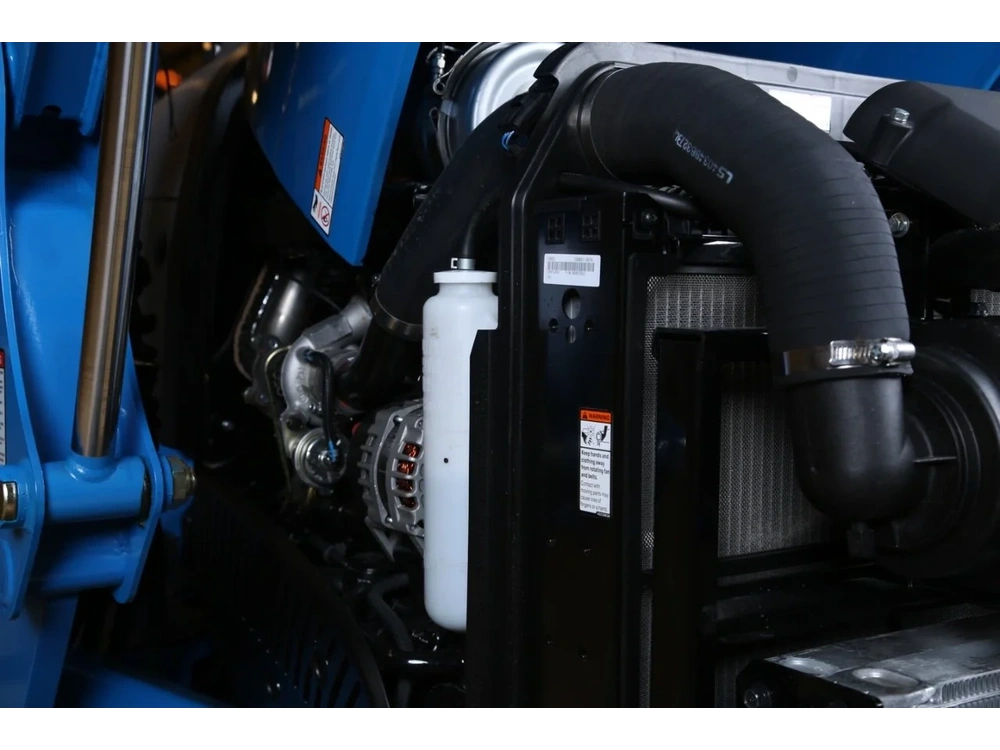 None Ls Tractor Mt242he – 42hp alt