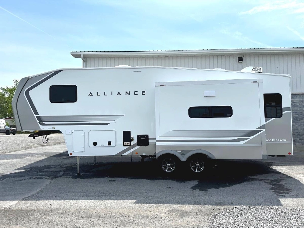 2026 Alliance Rv Avenue 25rl alt