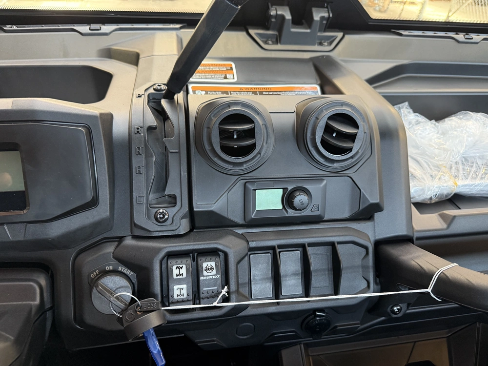 2026 Can-am Defender Dps Cab Hd10 alt