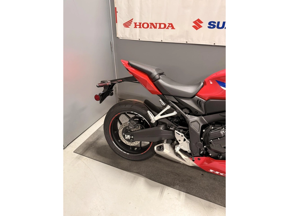 Honda Cbr650r Cbr650 2026 alt