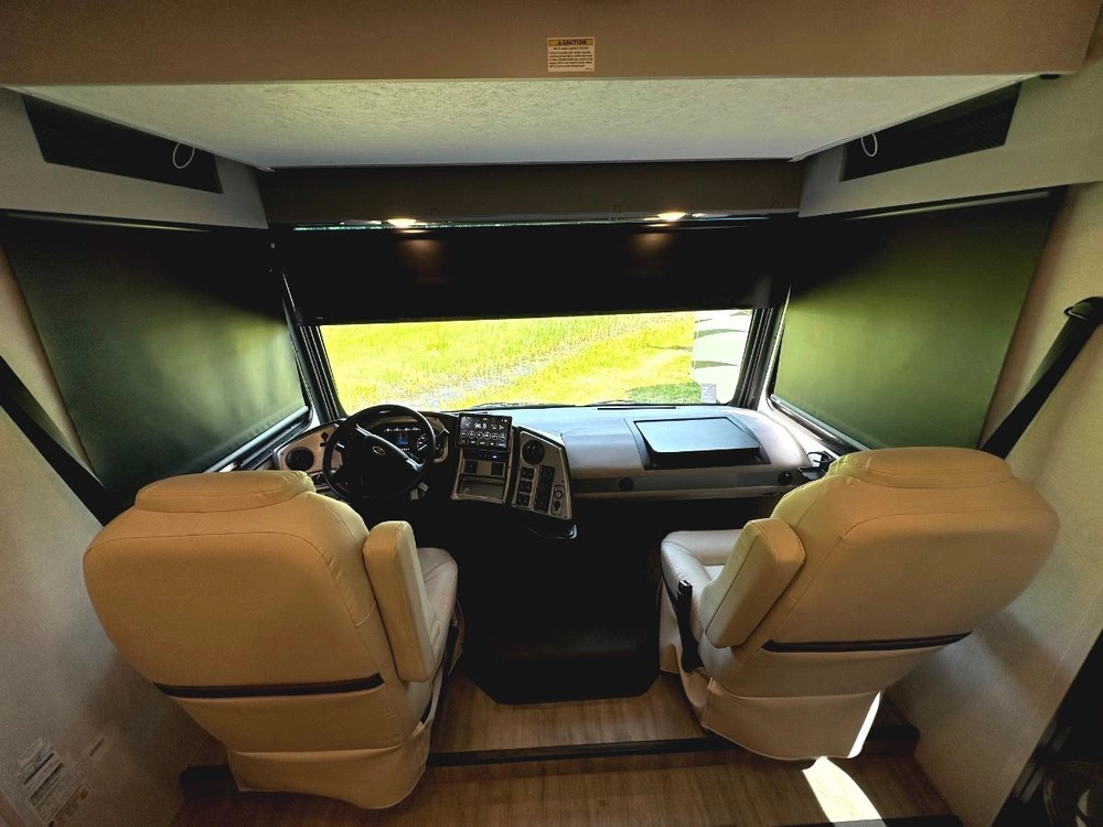 Coachmen Pursuit 31es 2024 alt