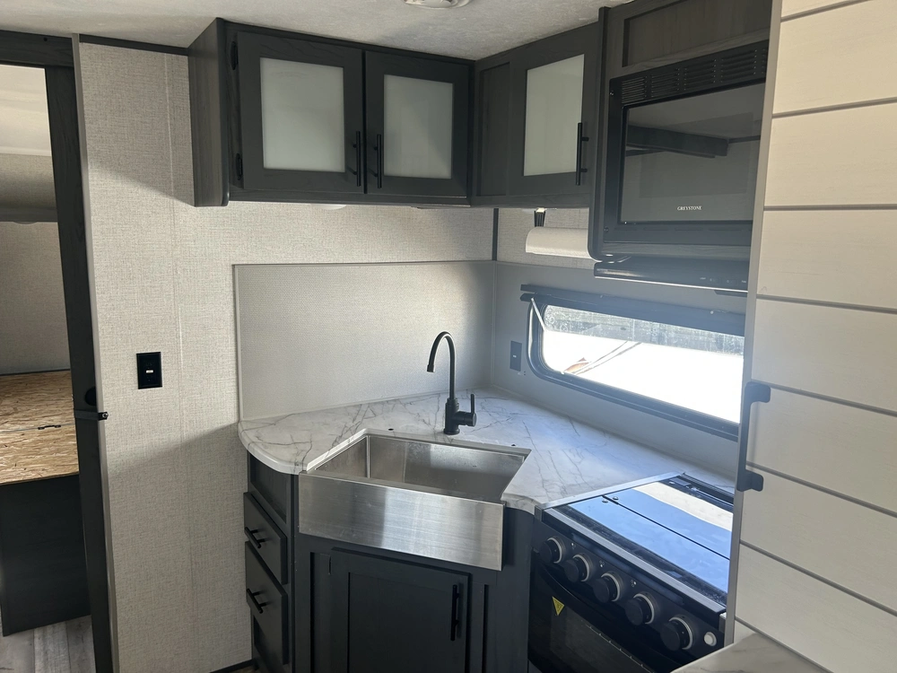 Dutchmen Aspen Trail 2550bhs 2021 alt