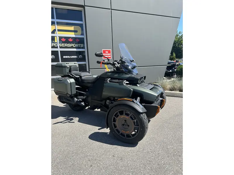 Can-Am CANYON REDROCK 2026