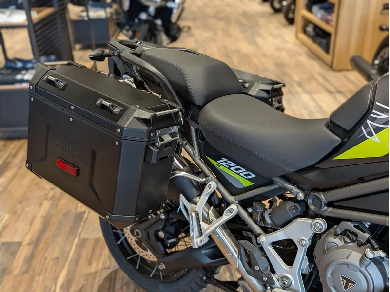 2026 Triumph Tiger 1200 Desert Edition // Satin Granite