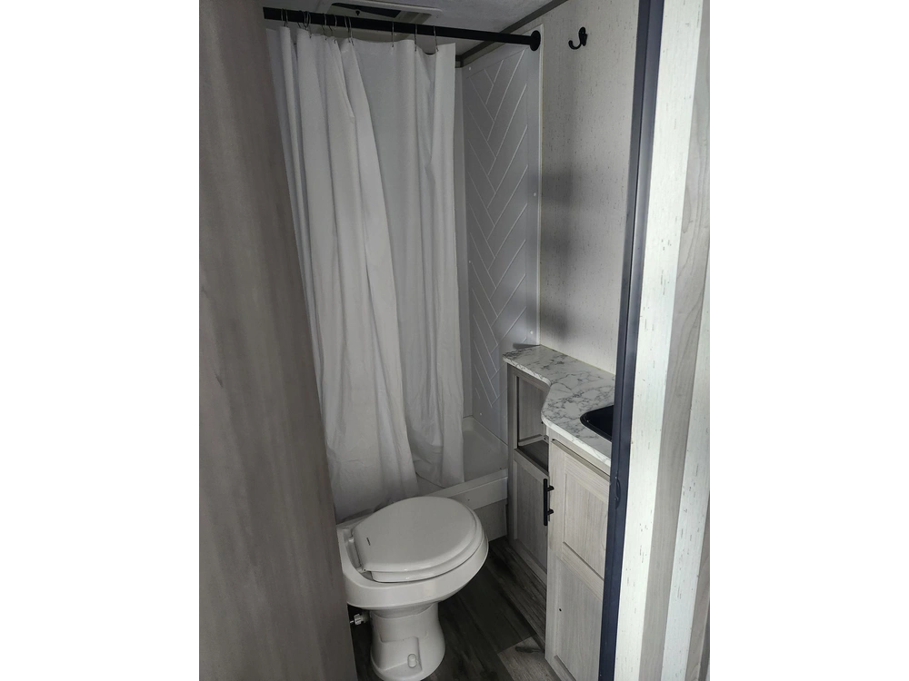 Keystone Rv Coleman 214 Bh 2022 alt
