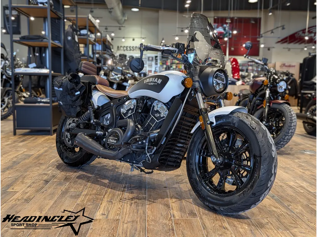 2021 Indian Motorcycle Scout Bobber ABS // White Smoke 