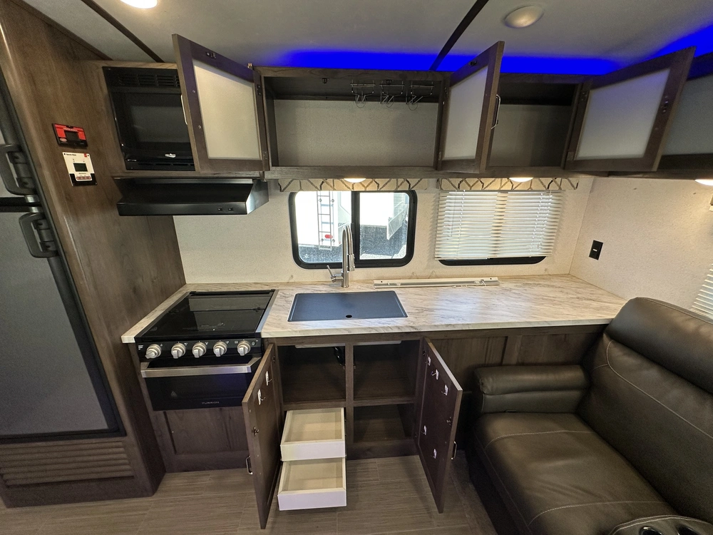 2020 Keystone Rv Passport Ultra-lite Gt Series 2521rl alt