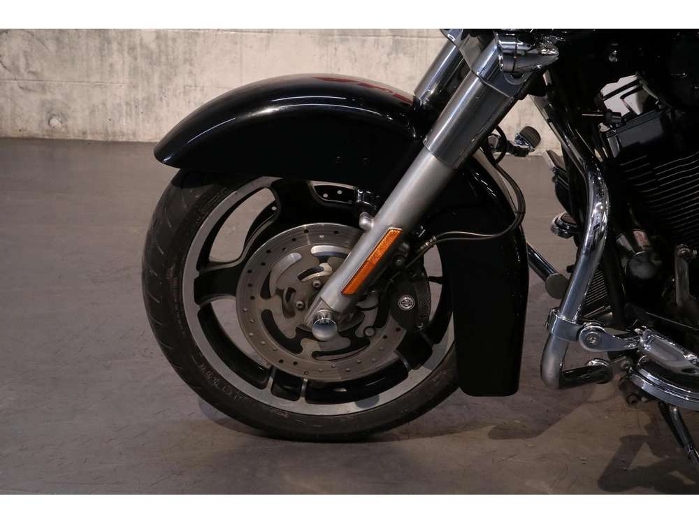 2010 Harley-davidson Street Glide Flhx alt