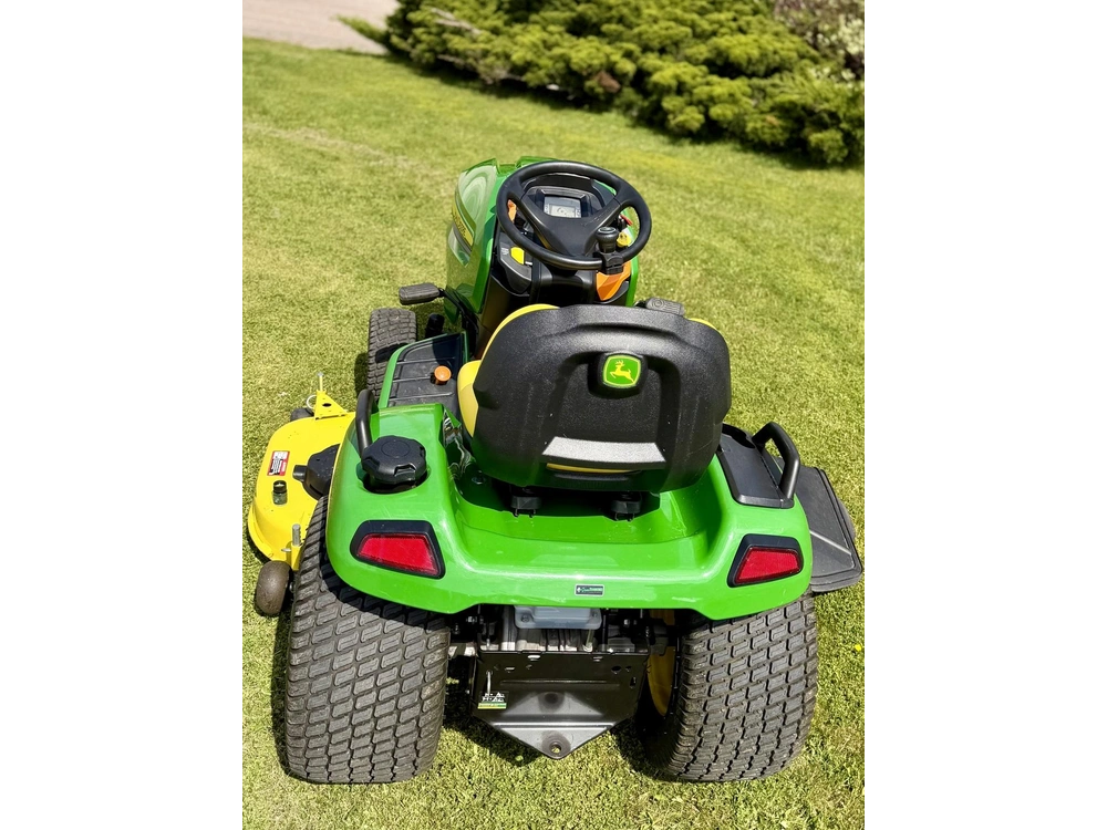 2021 John Deere X570 alt