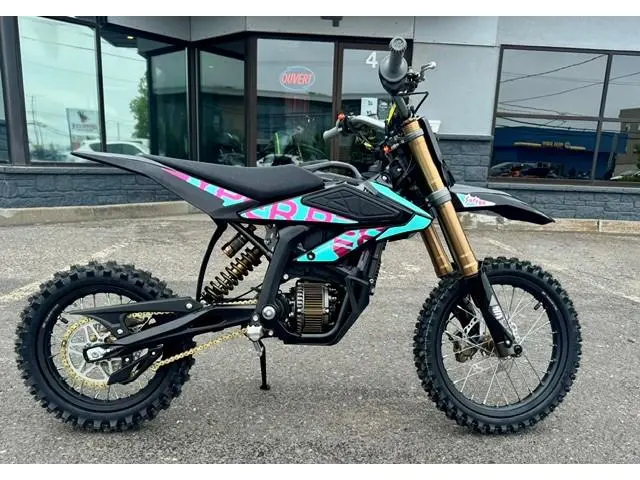 Surron HYPER BEE 100% ÉLECTRIQUE AVEC 8,000 WATTS 2026
