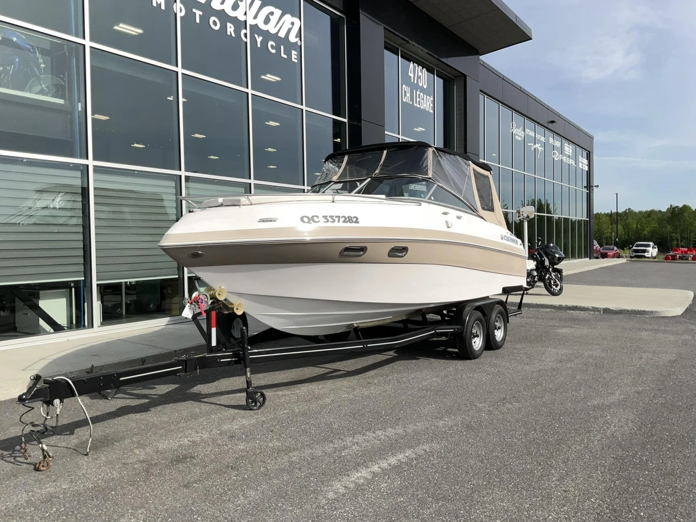 2006 Four Winns 255 Sundowner alt