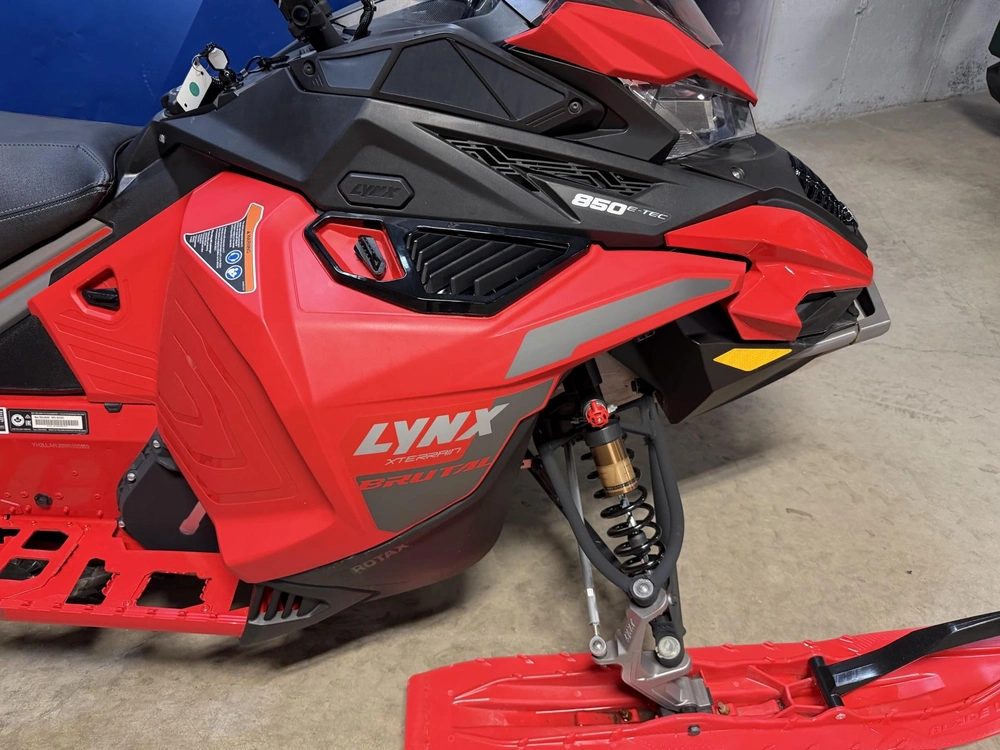 Lynx Lynx Brutal 850 E-tec 2024 alt