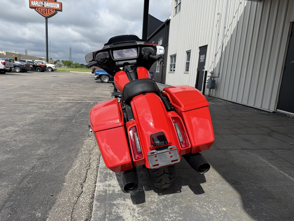 2026 Harley-davidson Street Glide alt