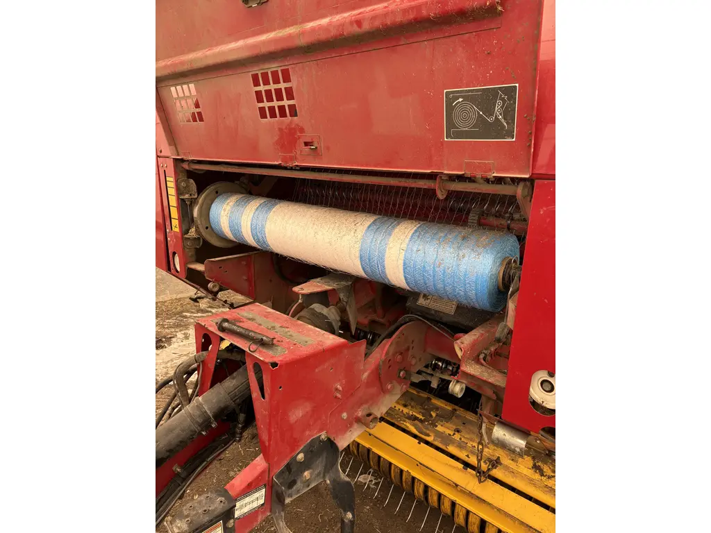 2017 New Holland BR7060