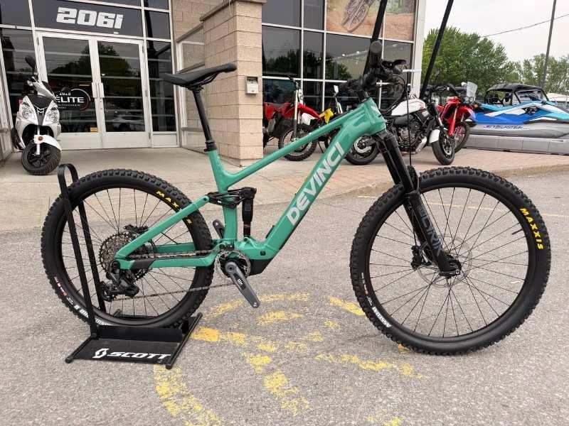 Devinci E-troy Lite Eagle Large 2026 alt