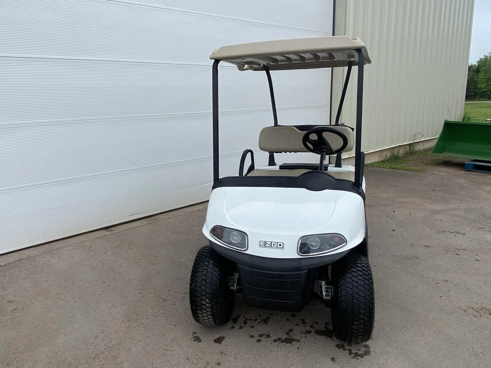 2023 E-z-go Rxv Valor alt