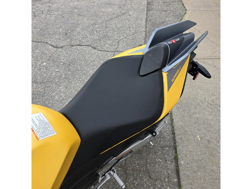 2026 Aprilia Tuono V4 alt