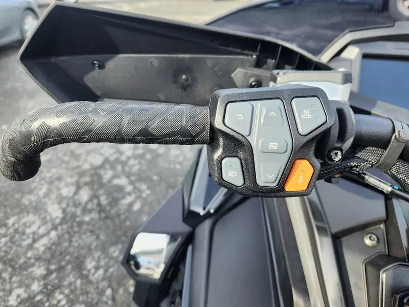 Polaris 9R INDY XCR 136 DÉMO 2025