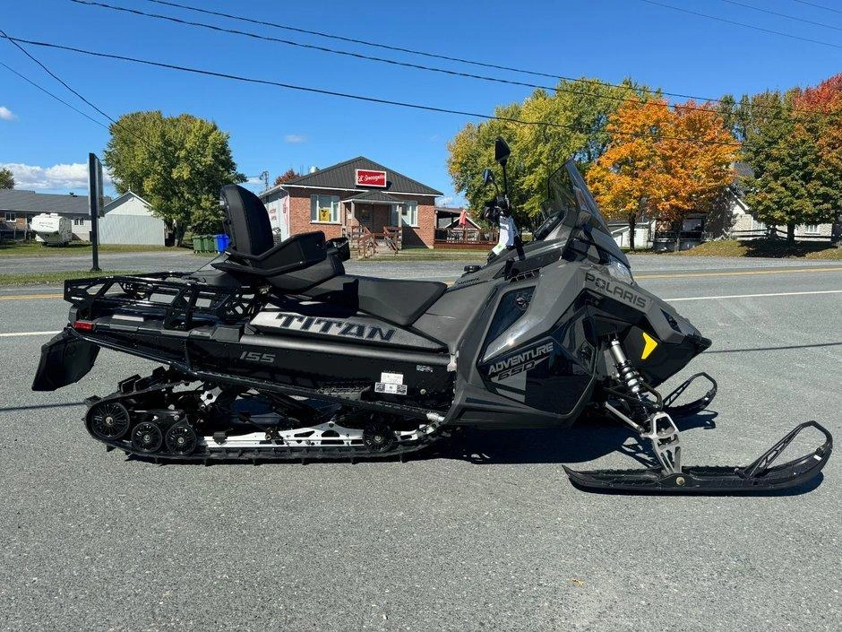 Polaris 650 Titan Adventure 155 Chenille 20x155x1.5 Écran 7s 2025 alt