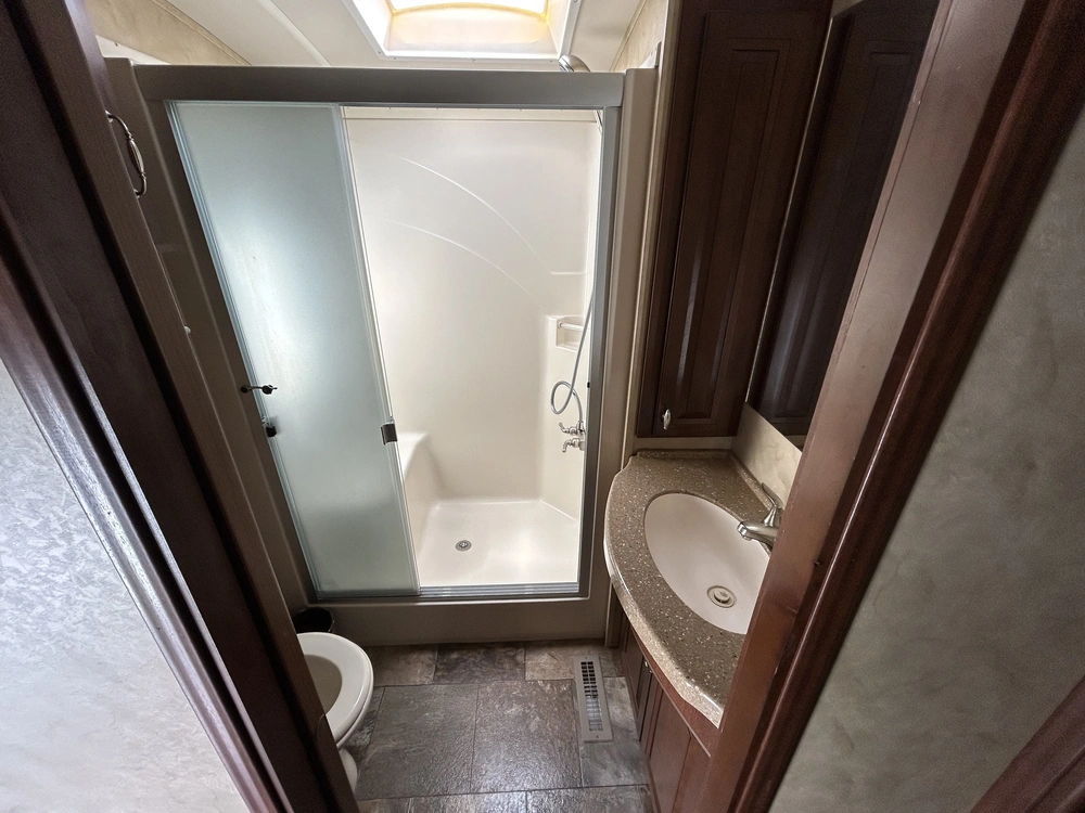 2014 Forest River 36ckts alt