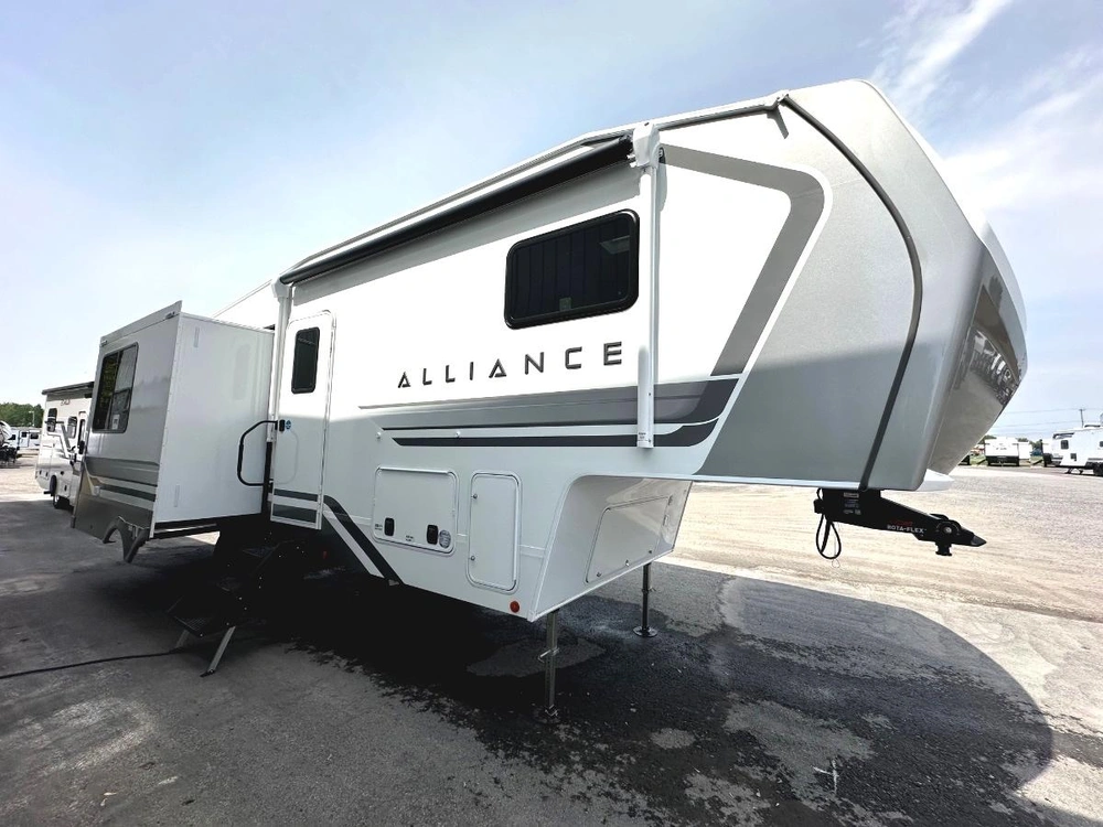 2026 Alliance Rv Avenue 25rl alt