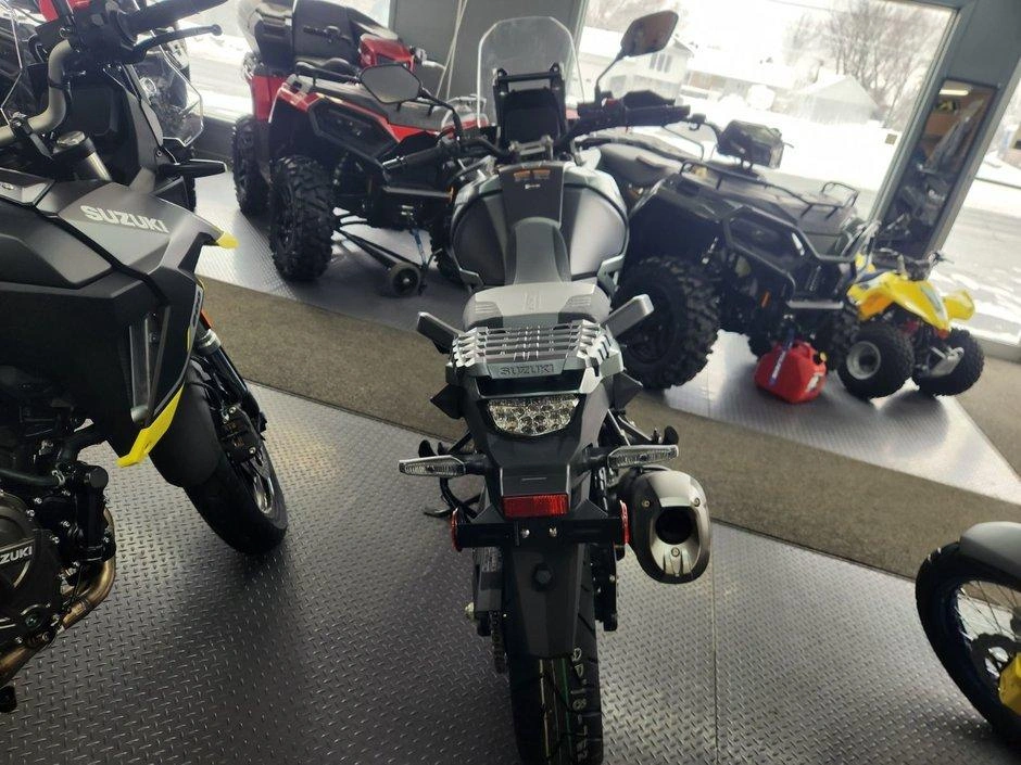 Suzuki V-strom 2026 alt