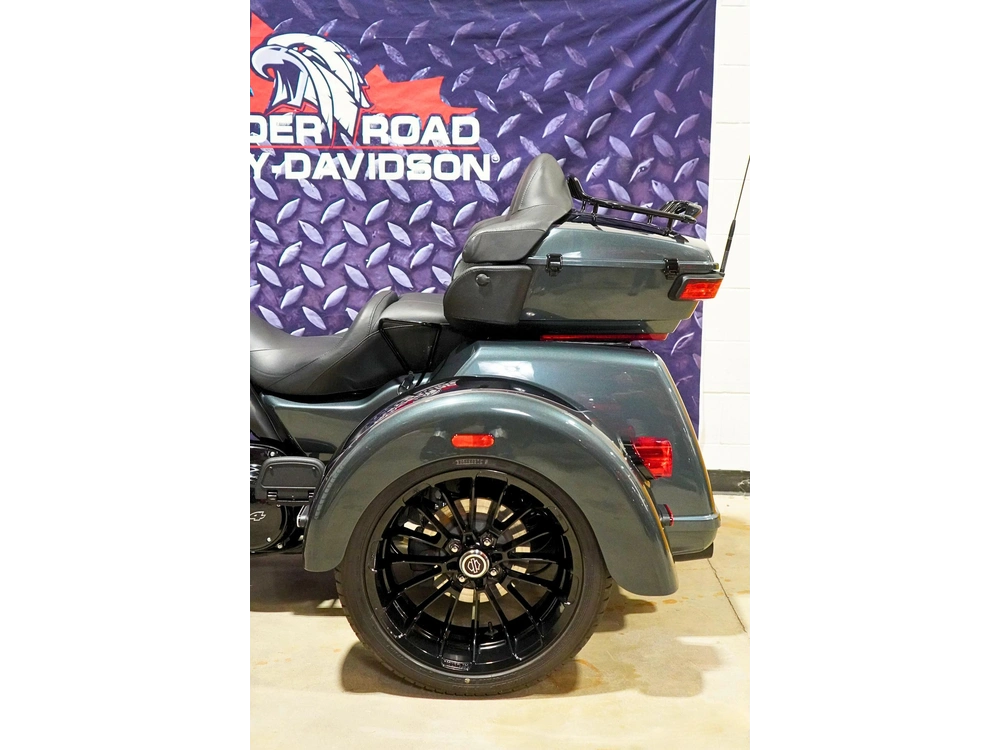 2025 Harley-davidson Flhtcutg Tri-glide Ultra alt