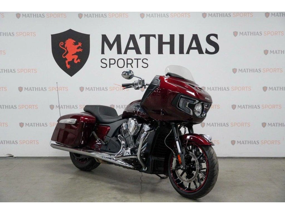 2023 Indian Motorcycle Challenger Limited alt