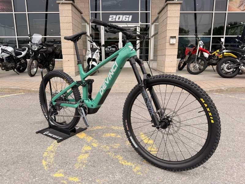 Devinci E-troy Lite Eagle Medium 2026 alt
