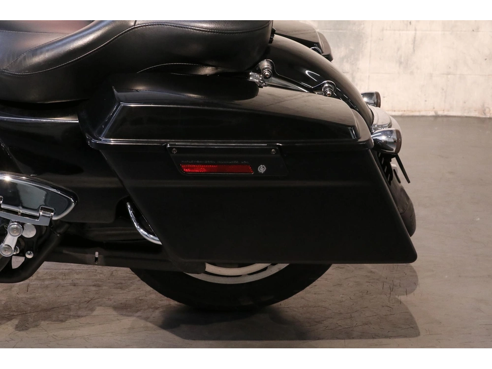 2010 Harley-davidson Street Glide Flhx alt