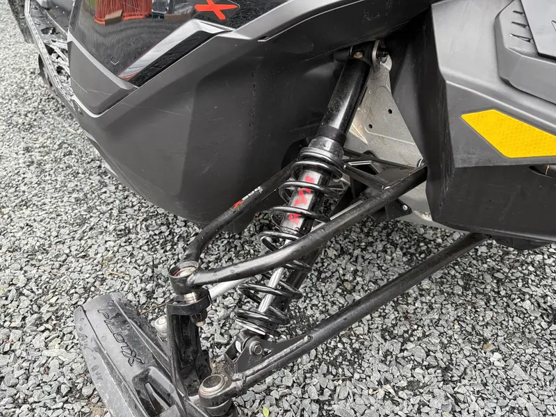 Ski-Doo RENEGADE X 900 ACE Turbo R RipSaw 1.25" E.S. 2023