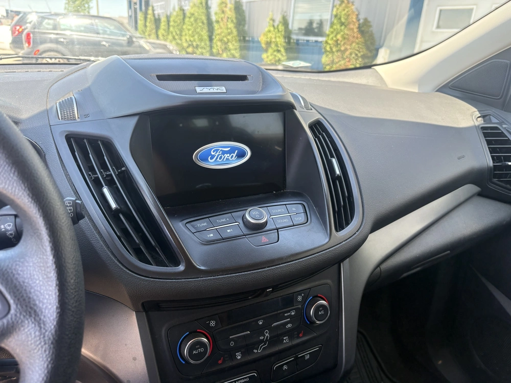 2017 Ford Escape Se alt